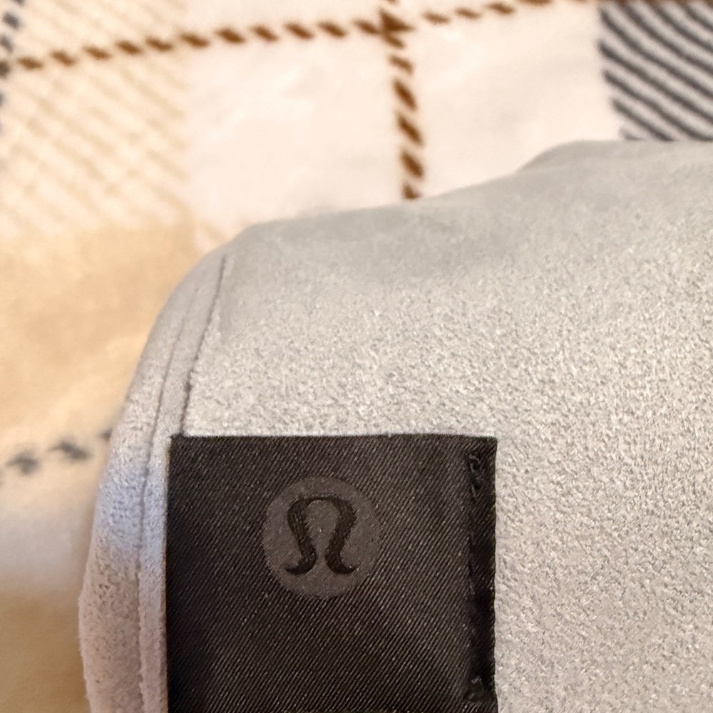 Lululemon Gray yoga mat towel